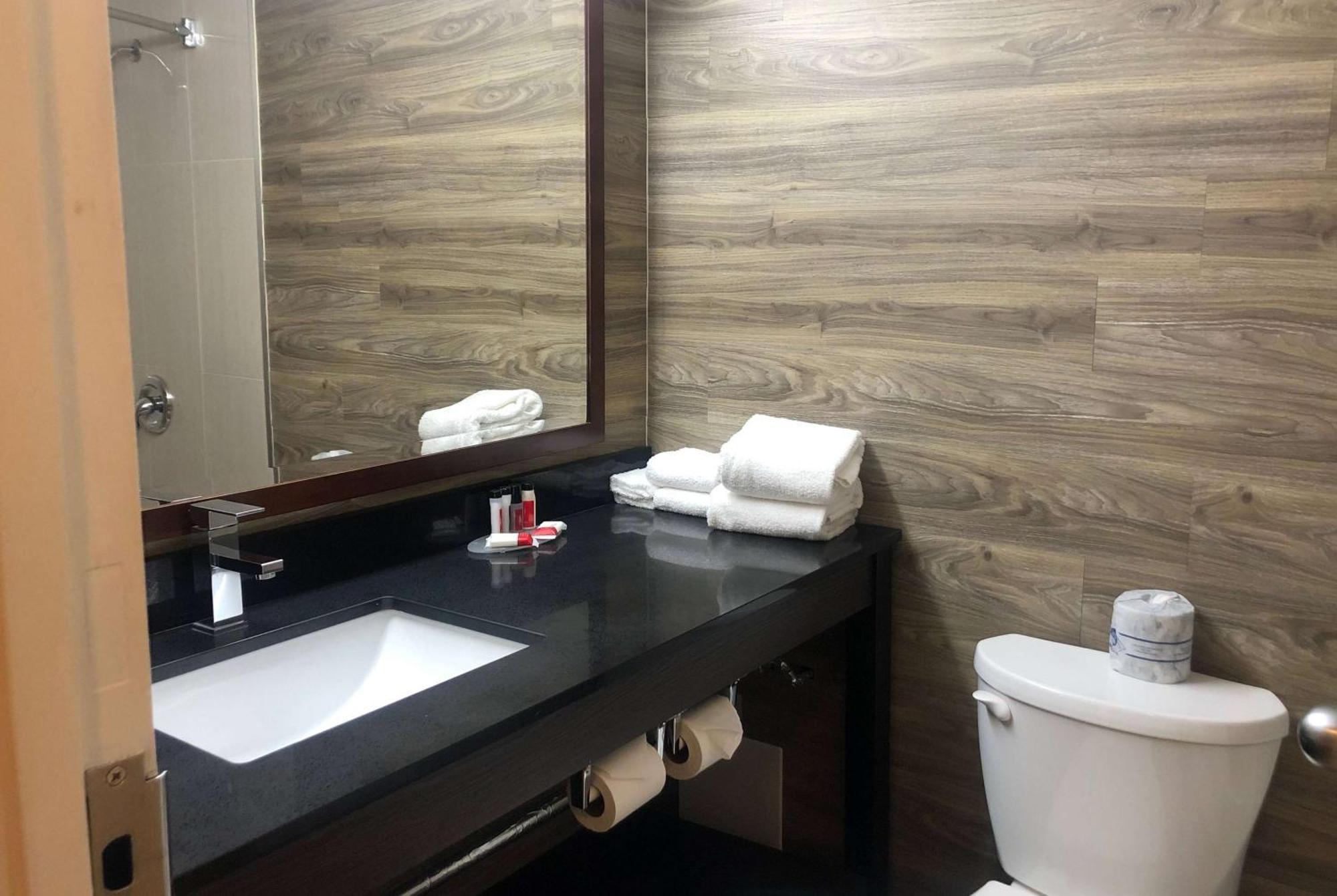 Hotel Travelodge By Wyndham 3*